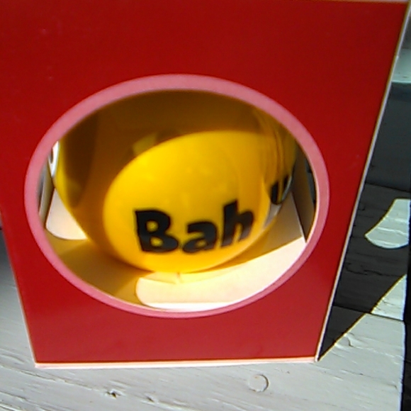 Bah humbug glass ornament - Picture 2 of 5